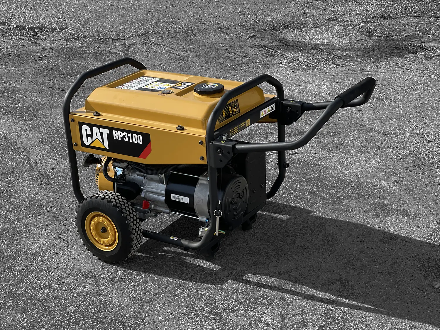 Na prenájom benzínová elektrocentrála Caterpillar s výkonom 3,5 kVA